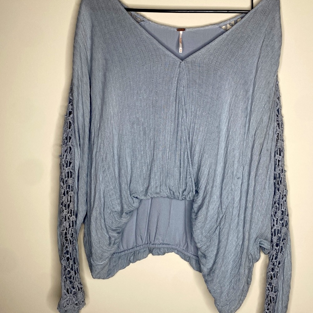 Free people Lacey long sleeve flowy flattering light blue blouse top medium
